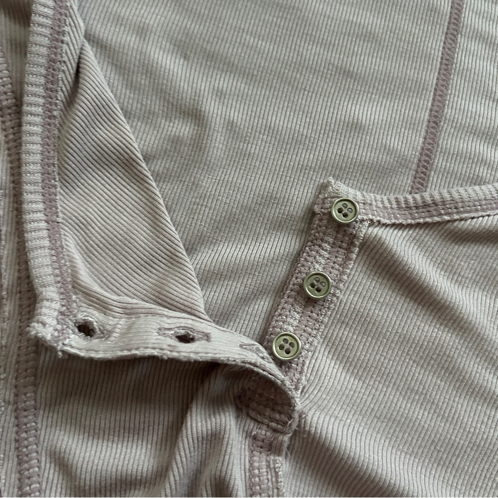 Urban Outfitters Out From Under Mauve Long Sleeve Button Front Crop Top Medium - Picture 6 of 9